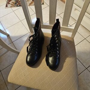 Nine West Black With Leopard Size 8 1/2